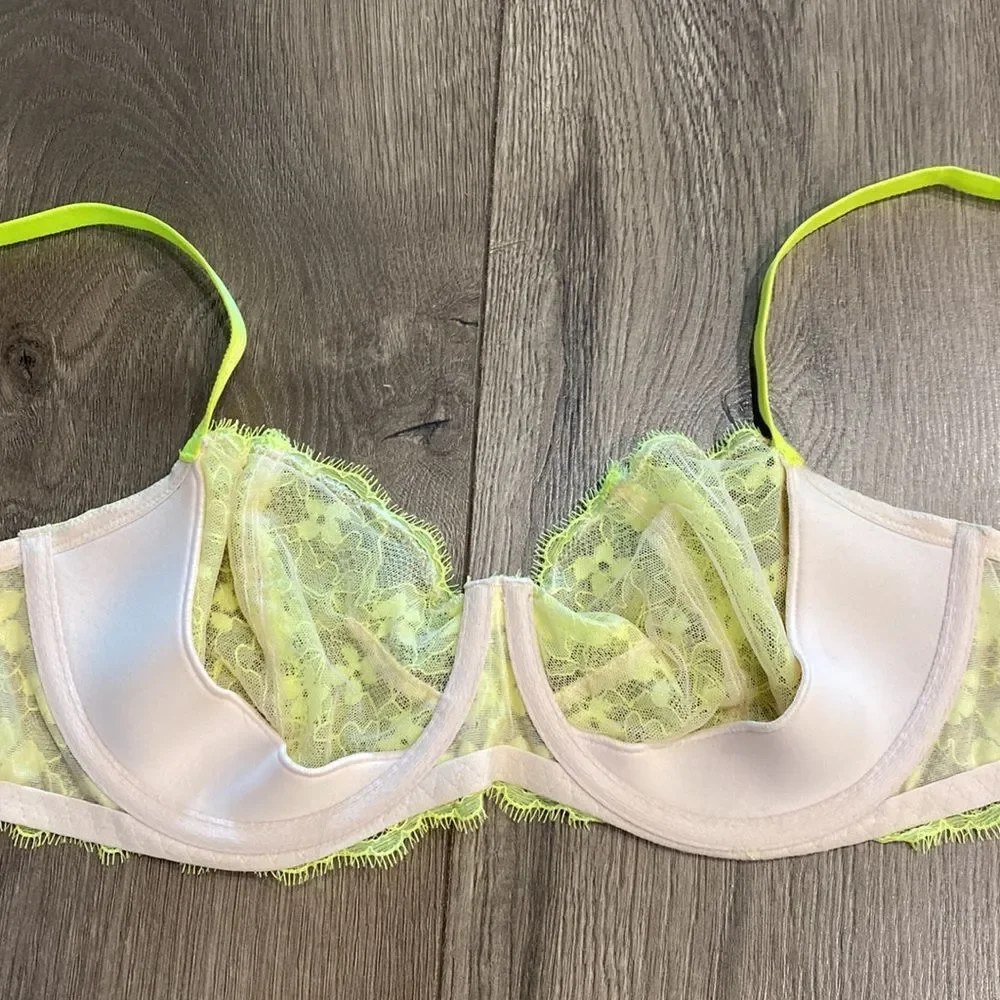 Victoria’s Secret Dream‎ Angel’s Yellow Lace Convertible Push Up Bra Size 34DD